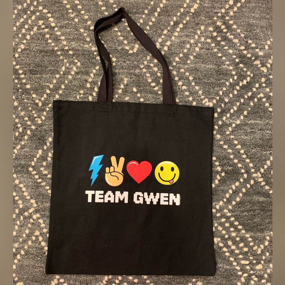 Gwen Stefani tote bag from 2016 tour
